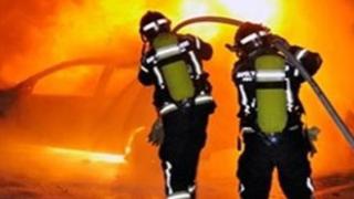 Απανθρακωμένη εντοπίστηκε 45χρονη δίπλα στο αυτοκίνητό της.