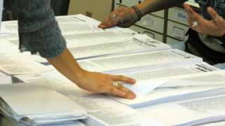 Εκλογές 2014: Πόσοι σταυροί θα μπαίνουν στα ψηφοδέλτια.