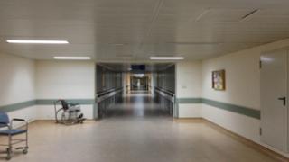 Π.Γ.Ν.Ε: Εκτός κινδύνου νοσηλεύεται ο 14χρονος που μαχαιρώθηκε.