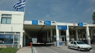 Ουρές χιλιομέτρων στα ελληνοτουρκικά σύνορα.