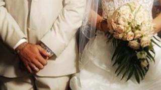 'Βιομηχανία' εικονικών γάμων και στον Έβρο.