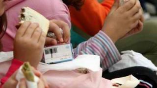 Αλεξ/πολη: Ξεκίνησε το πρόγραμμα χορήγησης γεύματος σε μαθητές.