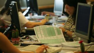 Διαγραφή του ΑΦΜ για επιχειρήσεις που κλέβουν ΦΠΑ.