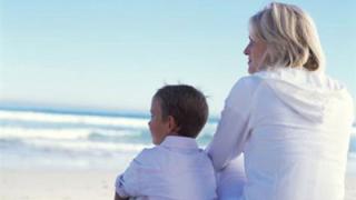 Μηνιαίο επίδομα από τους Δήμους για παιδιά που στερούνται πατρικής προστασίας.