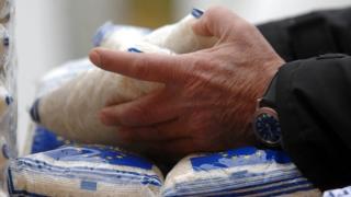 Περιφέρεια ΑΜ-Θ: Πρόγραμμα διανομής τροφίμων β' δόση