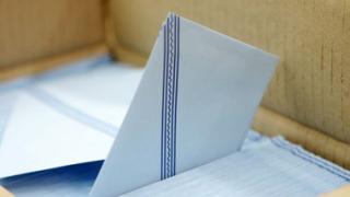 Εκτός εκλογικών καταλόγων 100.000 18αρηδες.