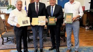 Με τον Υφυπουργό Εσωτερικών συναντήθηκε ο πρόεδρος της ΠΕΔ ΑΜΘ Βασίλης Μαυρίδης