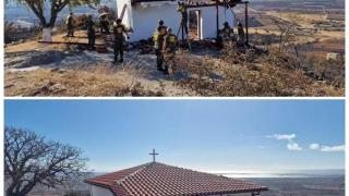 Λουτρά: Ο 'Αγιος Γεώργιος "ξαναγεννήθηκε" μετά την καταστροφική πυρκαγιά