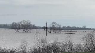 Έσπασε το ανάχωμα στην Κορνοφωλιά: Στο «έλεος» των υδάτων ο Δήμος Σουφλίου (video)