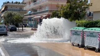 Σε "πισίνα" μετατράπηκε για 2η φορά κεντρικός δρόμος της Αλεξανδρούπολης (video)