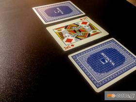 Εδώ παπάς εκεί παπάς που είναι ο παπάς;