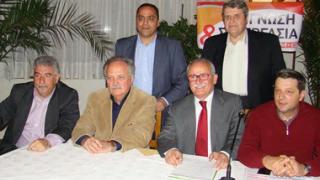 ΑΜ-Θ: Οι υποψήφιοι του συνδυασμού 'Γνωση και Συνεργασία'.