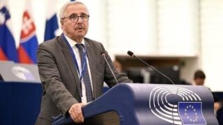 Γ. Μανιάτης προς Κομισιόν: «Κυρώσεις για τουρκικές παραβιάσεις στην Αλεξανδρούπολη»