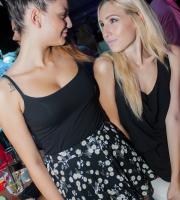 Reina summer clubbing: χαμός στο 'Big Bang VIP party'.