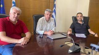Υψηλή η κίνηση στο αεροδρόμιο «Δημόκριτος» - Συνάντηση του Αερολιμενάρχη με τον Πρόεδρο του Εμπορικού Επιμελητηρίου