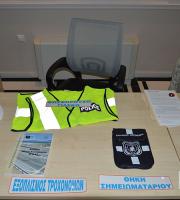 6 φωτογραφικά κλικ από την έκθεση Τροχαίας στο Νομαρχείο Αλεξ/πολης.