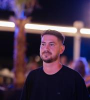 "Blast from the past Vol.4": Το Estado μας ταξίδεψε στις δεκαετίες του ’80, ’90 και ’00, στο NOA rooftop!