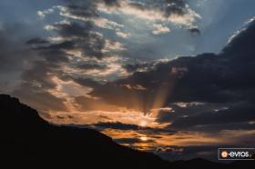 Guxel manzarasi Ayia Paraskevi plazda.