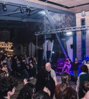 Κανείς δεν έμεινε ακίνητος στο πάρτυ που έστησαν οι Θραξ Πανκc και ο ΣΥΜΑ στο Theatro