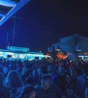 Γιατί, Παρασκευή βράδυ στην Αλεξανδρούπολη σημαίνει... "Yacht Club"