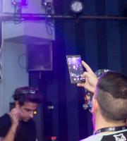 O γνωστός χαμός στο 4ο N.O.A. Music Session με Dino MFU.