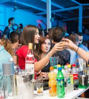 Βούλιαξε το Faces Summer Club στη συναυλία του Ηλία Βρεττού.