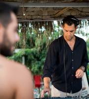 Stefan Biniak & Ison "ταρακούνησαν" το Yasu beach bar!