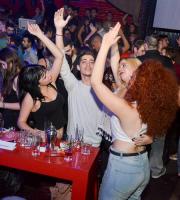 Παρασκευή βράδυ στο Prive Club με χριστουγεννιάτικη διάθεση