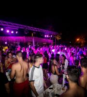 Stefan Biniak & Ison "ταρακούνησαν" το Yasu beach bar!