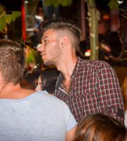 "Closing Summer Season" στο Room 6 για το τέλος της καλοκαιρινής σαιζόν.