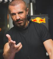 Τα "έσπασε" ο Vassili Tsilichristos στο 2ο music session του ΝΟΑ