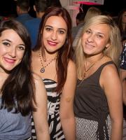 Yacht Club: Παρασκευή βράδυ στην πιο όμορφη ταράτσα της πόλης.