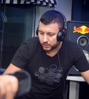 Τα "σπάσαμε" στο πρώτο "MIXTAPE" του N.O.A με DeeJay Paris on decks.