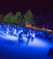 Μαθητικά και τοπικά μουσικά συγκροτήματα, dj's και χορευτικές παρουσιάσεις σε μια συναυλία για τη Ζωή. 