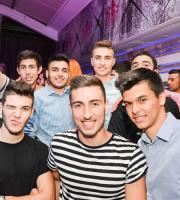 Πανικός στο Grand Opening Party του Reina Club.