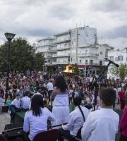 Φωτογραφικά κλικ από τη άφιξη της Ολυμπιακής Φλόγας στην Αλεξανδρούπολη