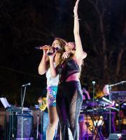 Βανδή - Παπαρίζου μαζί στη σκηνή της Γιορτής Κρασιού 2017 στην Αλεξανδρούπολη