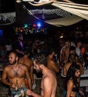 Τα "έσπασε" ο Jorgio Kioris στο χθεσινό πάρτι του Yasu beach bar 
