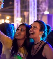 Η Γλυκερία "άνοιξε" την Γιορτή Κρασιού 2017 στην Αλεξανδρούπολη