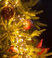 "In the Spirit of Christmas" ήταν το ΝΟΑ παρέα με τον Dj Tsisma