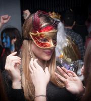 Οι τρελαμένοι καρναβαλιστές κάνανε τον δικό τους χαμό στο ΝΟΑ