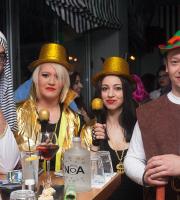 Οι τρελαμένοι καρναβαλιστές κάνανε τον δικό τους χαμό στο ΝΟΑ