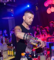 Greek Bulls Party: Άκρως Ελληνική και ξεσηκωτική βραδιά στο Prive Suite