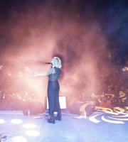 Η Ελεονόρα Ζουγανέλη γοήτευσε τον κόσμο της Αλεξανδρούπολης στο Θέατρο Αλτιναλμάζη