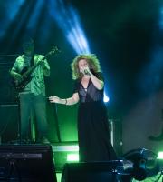 Η Ελεονόρα Ζουγανέλη γοήτευσε τον κόσμο της Αλεξανδρούπολης στο Θέατρο Αλτιναλμάζη