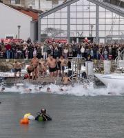 Θεοφάνεια: Αγιάστηκαν τα νερά στο λιμάνι της Αλεξανδρούπολης (video & φωτο)