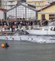 Θεοφάνεια: Αγιάστηκαν τα νερά στο λιμάνι της Αλεξανδρούπολης (video & φωτο)