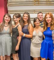 "Τα έσπασαν" οι πτυχιούχοι την Παρασκευή στο Reina Club.