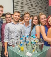 "Τα έσπασαν" οι πτυχιούχοι την Παρασκευή στο Reina Club.