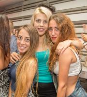 "Τα έσπασαν" οι πτυχιούχοι την Παρασκευή στο Reina Club.